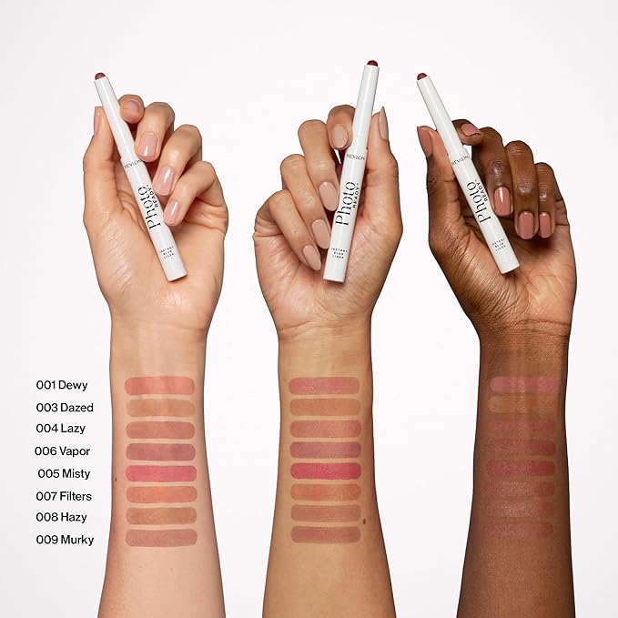 REVLON PhotoReady Blur Liner, Soft Matte Lip Makeup to Overline for Instant Natural, Fuller-Looking Lips, 006 Vapor, 0.05 oz